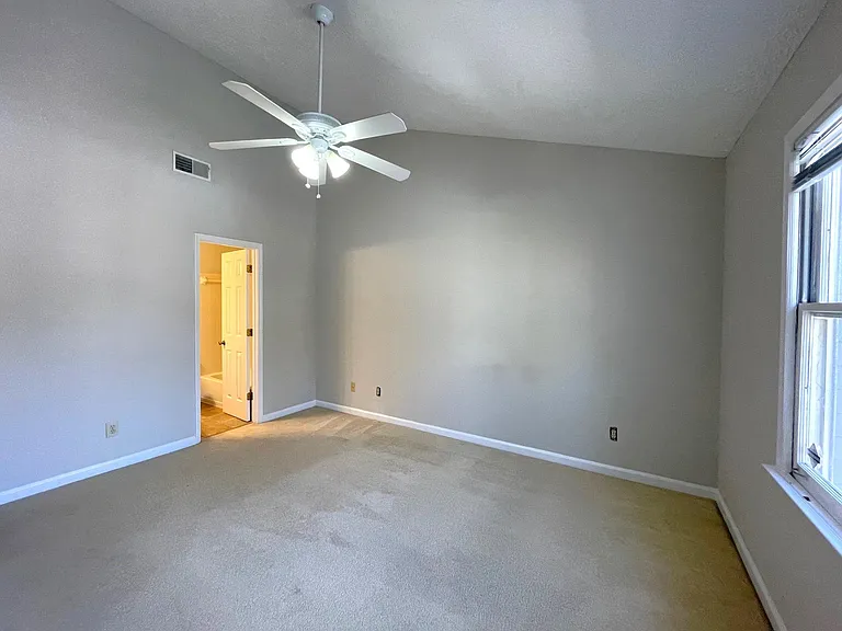 4002 Elm St — Photo 12