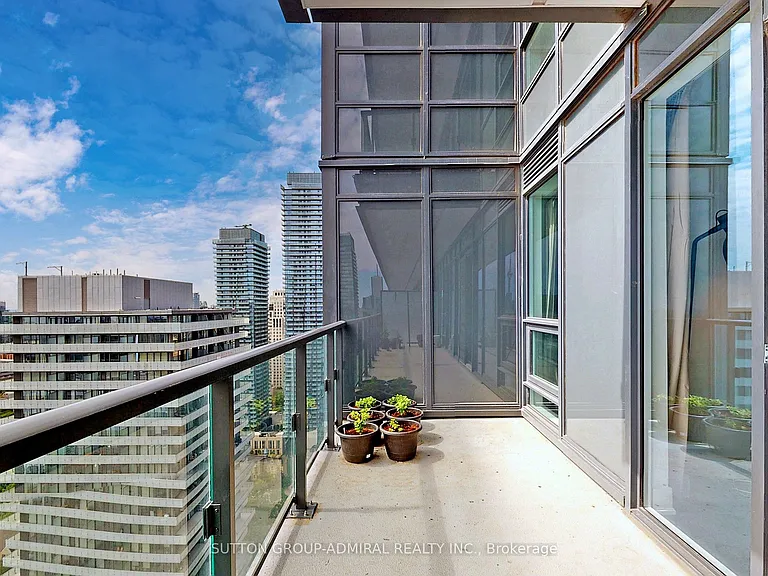955 Bay St #3306 — Photo 24