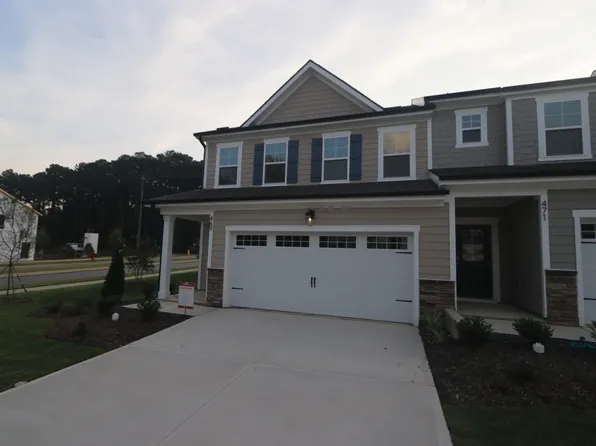 469 Clark Creek Ln, Cary, NC 27519