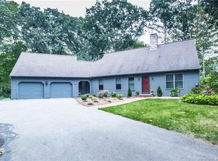 19 Hickory Hill Dr, Chester, CT 06412