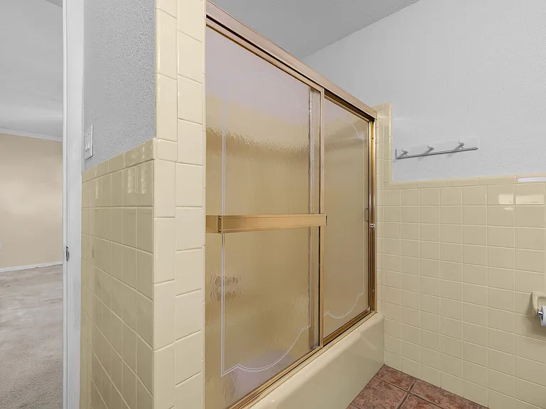 3324 Sunrise Blvd — Photo 22