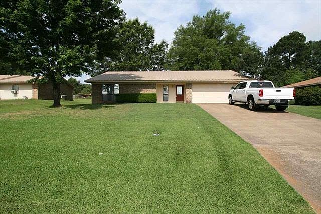 1st image of 307 Glass Lake Dr