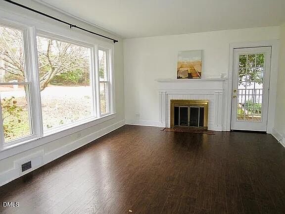 2nd image of 209 Carbonton Rd
