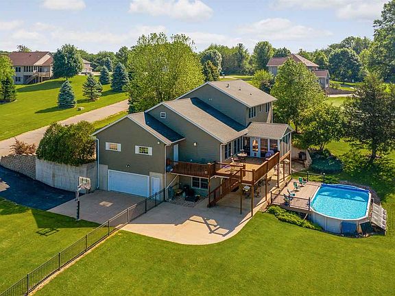 3rd image of 2709 Royal Oaks Dr NW