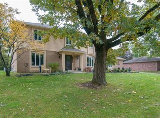 547 Elbow Bend Blvd, Greenwood, IN 46142