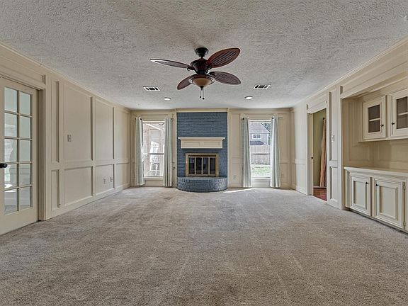 3rd image of 5503 Alamosa Ln