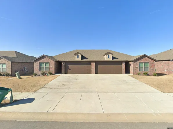451 Rama St, Centerton, AR 72719