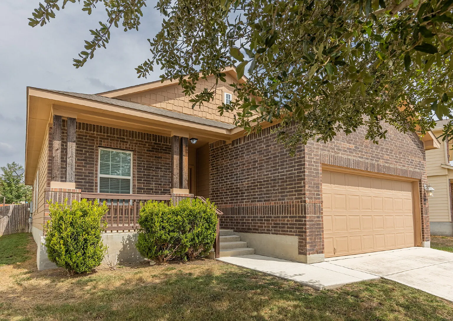 3 bed, 2.0 bath, 1600 sqft, $1,795 — Photo 3