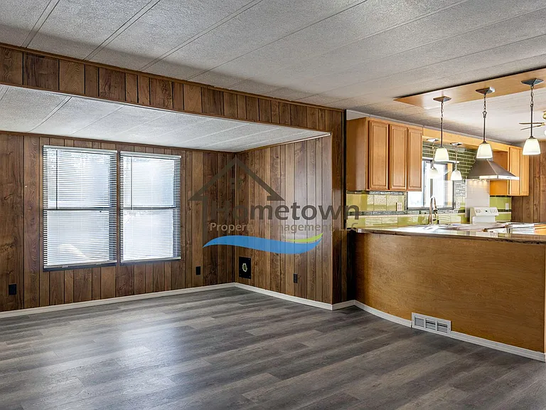 563 Terry Trl — Photo 9