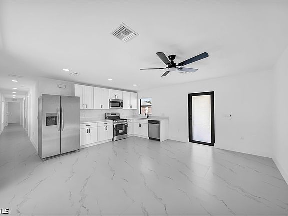 3rd image of 4986 Fairway Ct #4986