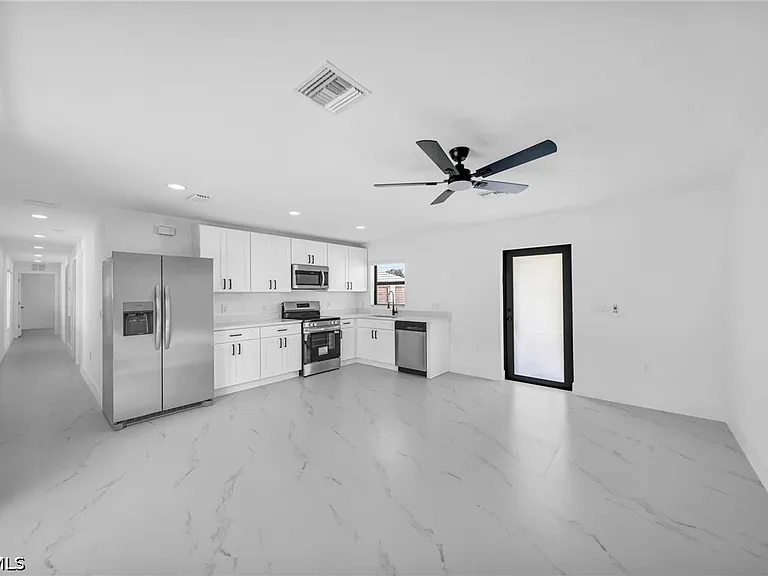 4986 Fairway Ct #4986 — Photo 3