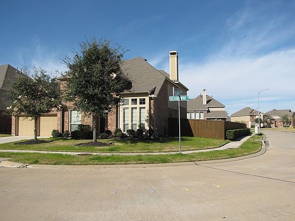 3rd image of 13601 Orchard Wind Ln