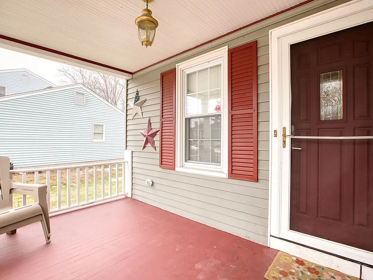 117 John Ave — Photo 7