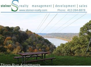 130 Lee Dr APT 23, Moon Township, PA 15108