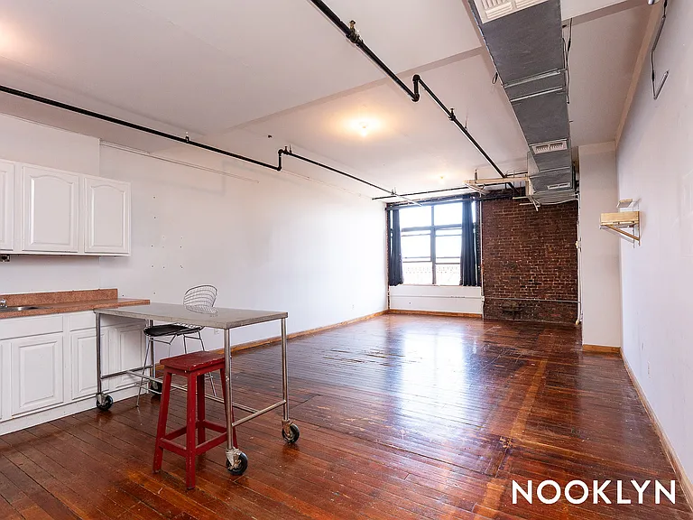 27 Arion Pl #314 — Photo 2