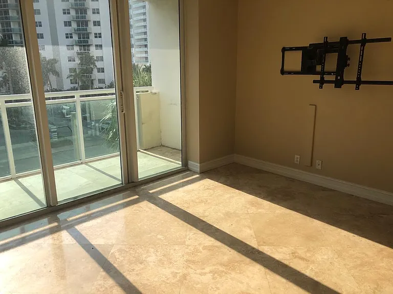 3000 S Ocean Dr #322 — Photo 3