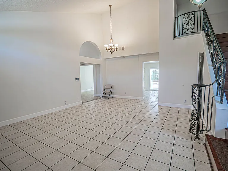 27727 Spandau Dr — Photo 3