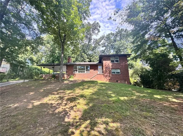 2953 Collier Dr NW, Atlanta, GA 30318