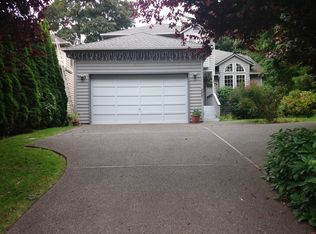 2827 34th Ave W, Seattle, WA 98199