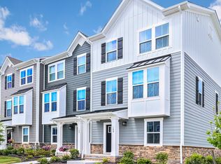 100 Fost Blvd #1, Moyock, NC 27958