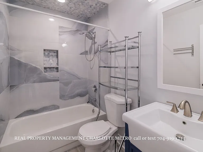 17429 Tuscany Ln — Photo 25