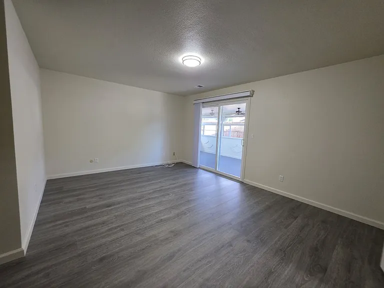 4611 Harmony Pl — Photo 21