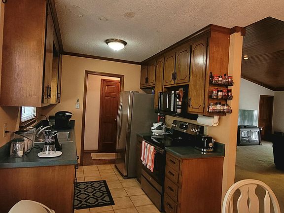 3rd image of 417 Glen Bonnie Ln