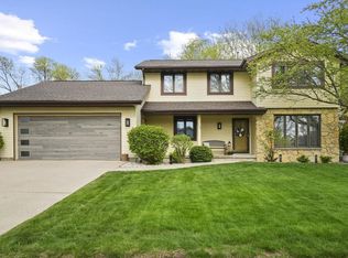 113 Coach House Dr, Madison, WI 53714