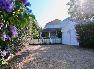 137 Katama Rd, Edgartown, MA 02539