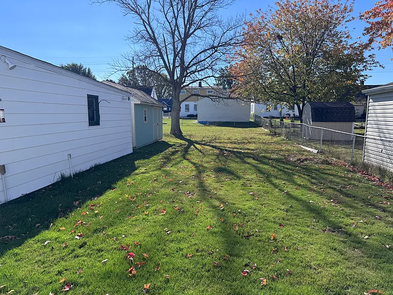 15983 Ashland Dr — Photo 26