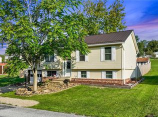 23 Homestead Dr, Avella, PA 15312