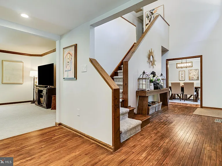 8150 Plowden Dr — Photo 18