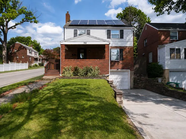 744 Allegheny River Blvd, Oakmont, PA 15139