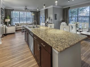 1618 Poolside Ln #114, Charlotte, NC 28208