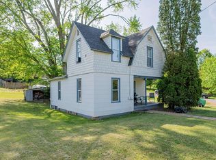 1408 3rd St, Radford, VA 24141