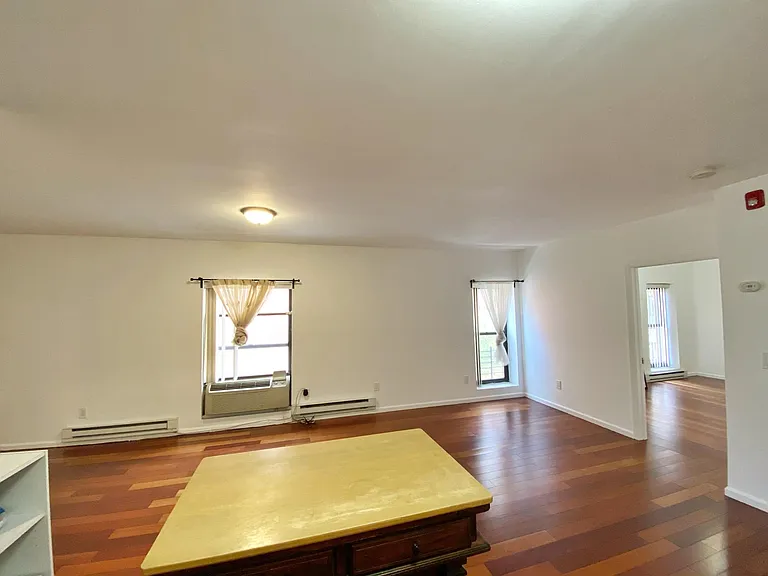 701 Chestnut St #4R — Photo 19