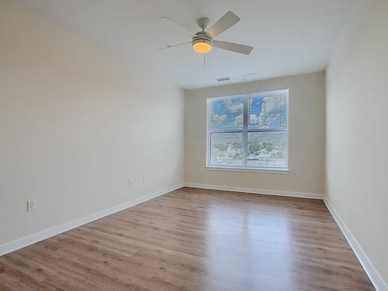 Walbrook Mill Apartments — Photo 29