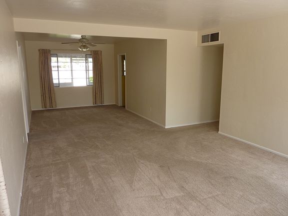 Living Room / Dining Room