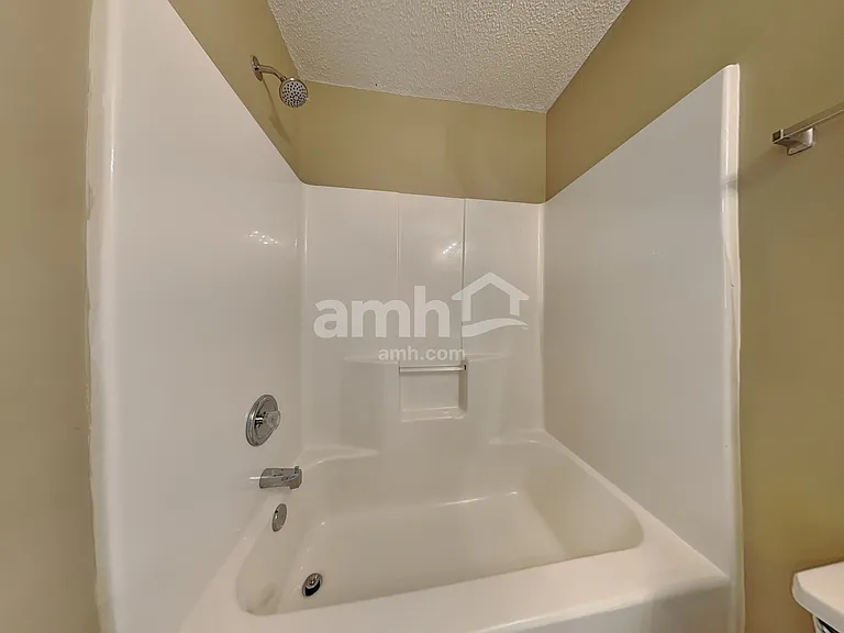 7533 Argent Valley Dr — Photo 17