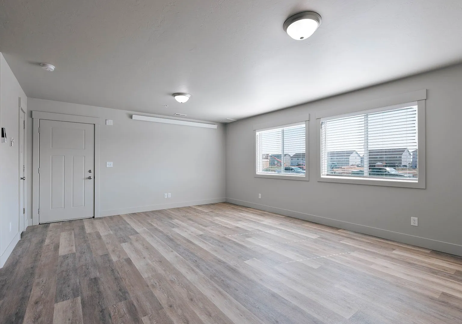 G5880RO — Photo 4