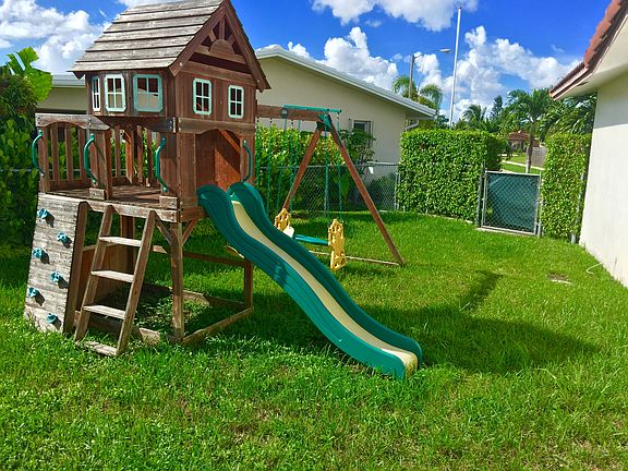 5th image of 6770 NW 22nd Ct