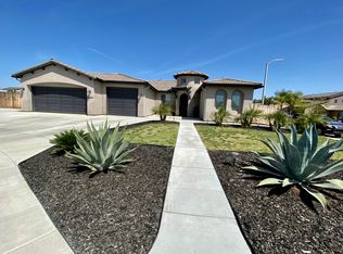 2164 W Bel Aire Ct, Porterville, CA 93257