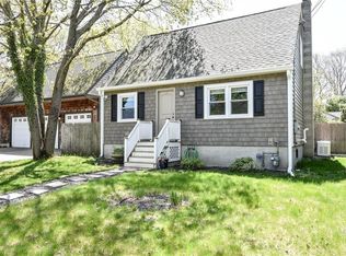 71 Bayview Ave, North Kingstown, RI 02852
