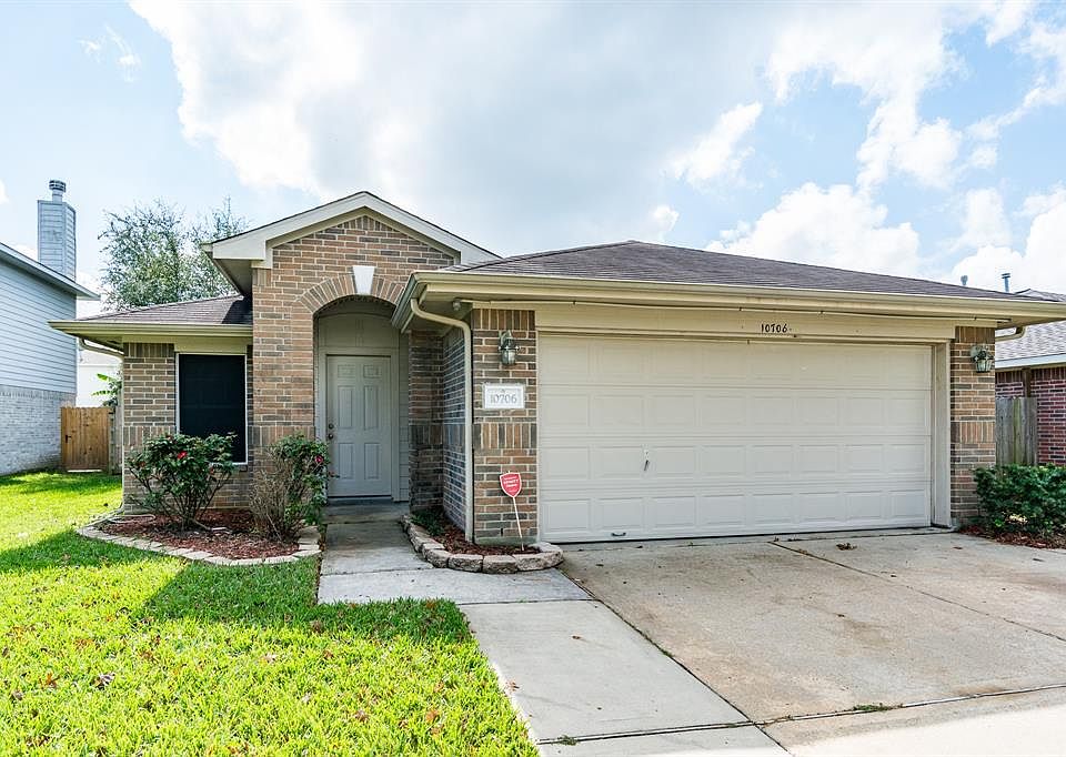 1st image of 10706 Adler Dr