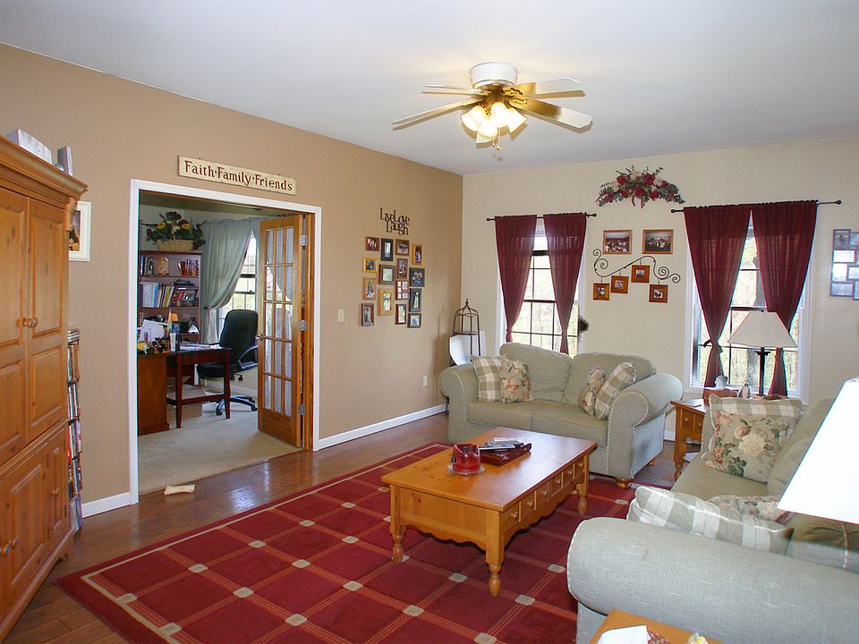 1st image of 14 Harborside Dr