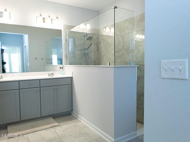 132 Starnberg Ct — Photo 5
