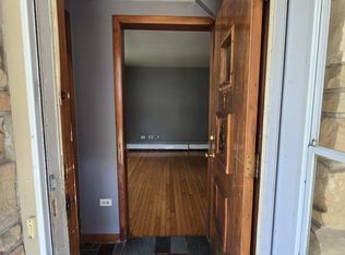 509 North Ave APT 1, Waukegan, IL 60085