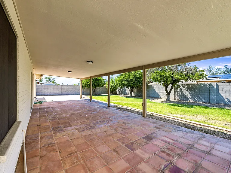 3902 W Surrey Ave — Photo 23