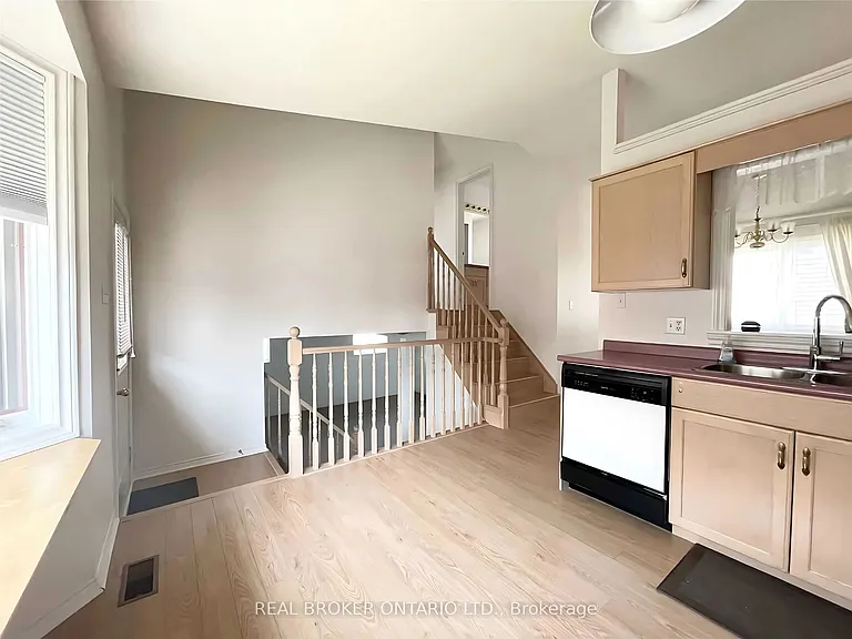 5999 Andrea Dr — Photo 7