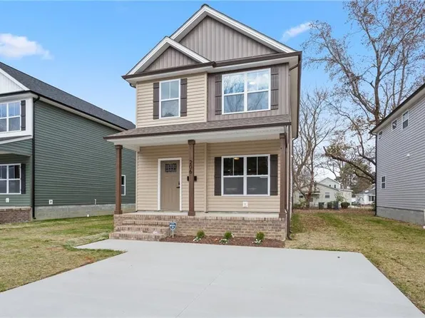 206 Charlotte Ave, Suffolk, VA 23434